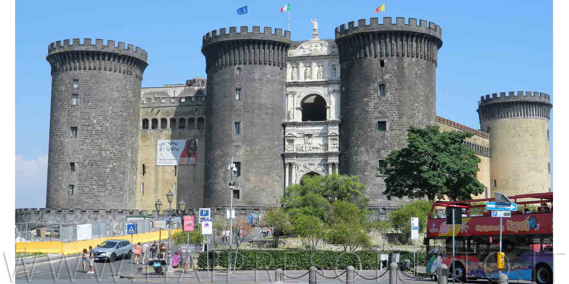 Napoli vista del Maschio Angioino