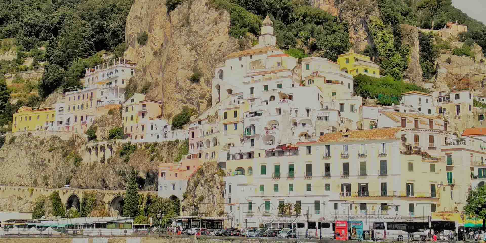 Amalfi vista montagna