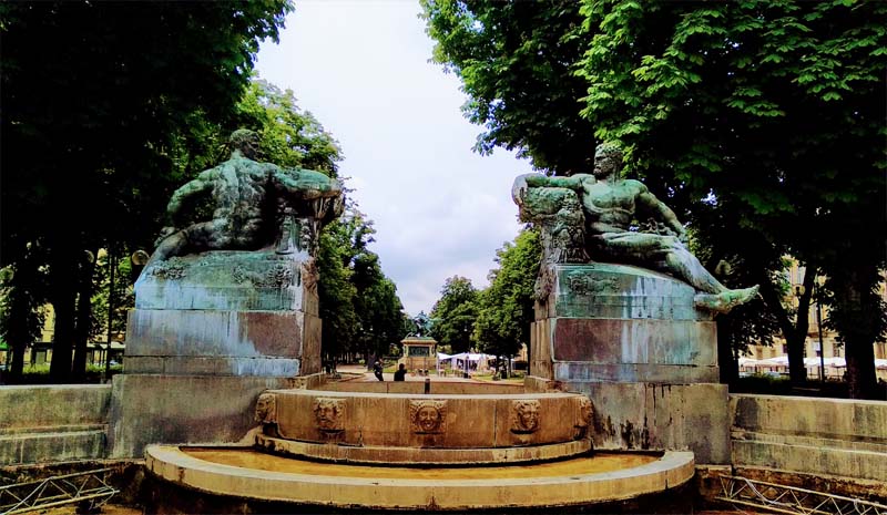 Piazza Solferino a Torino